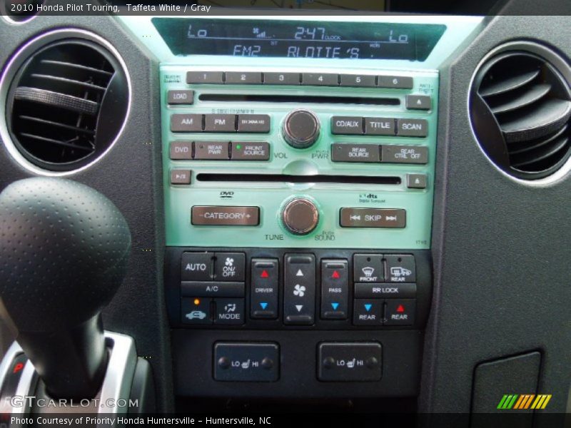Controls of 2010 Pilot Touring