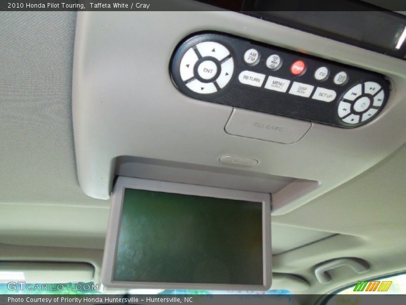 Taffeta White / Gray 2010 Honda Pilot Touring