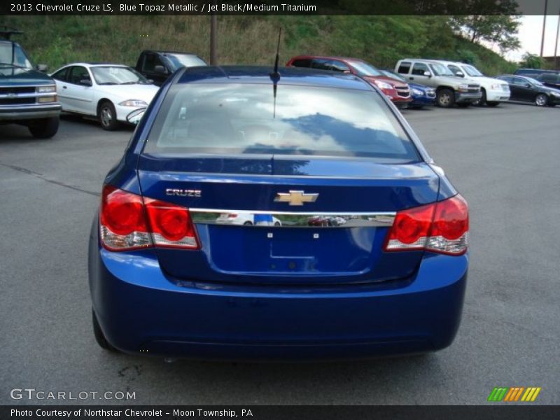 Blue Topaz Metallic / Jet Black/Medium Titanium 2013 Chevrolet Cruze LS