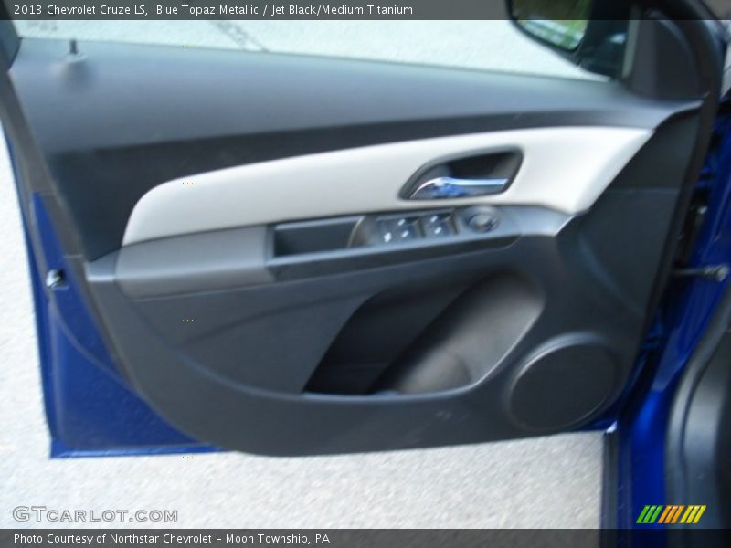 Door Panel of 2013 Cruze LS