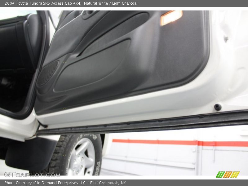Natural White / Light Charcoal 2004 Toyota Tundra SR5 Access Cab 4x4