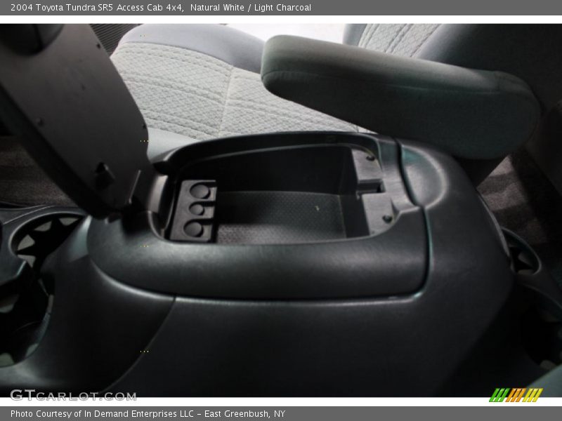 Natural White / Light Charcoal 2004 Toyota Tundra SR5 Access Cab 4x4