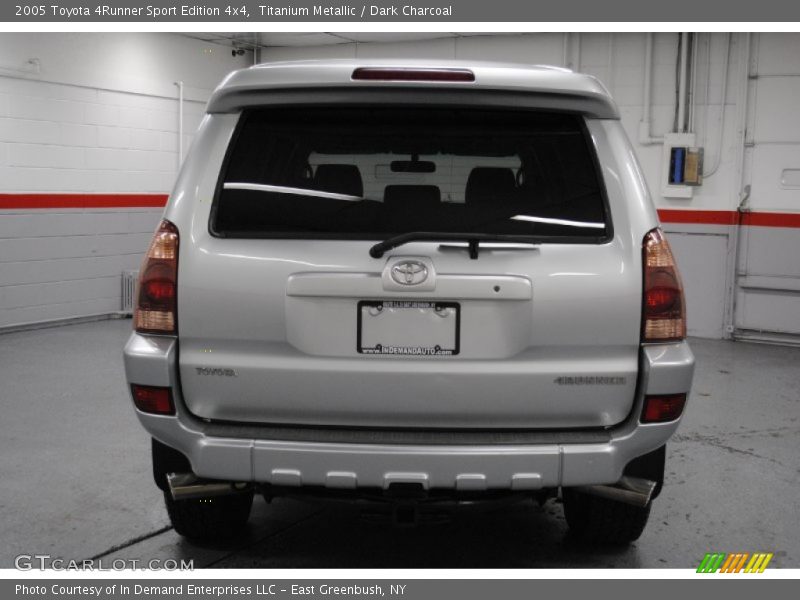 Titanium Metallic / Dark Charcoal 2005 Toyota 4Runner Sport Edition 4x4