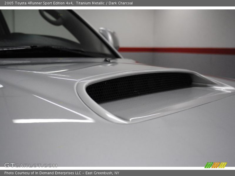 Hood Scoop - 2005 Toyota 4Runner Sport Edition 4x4