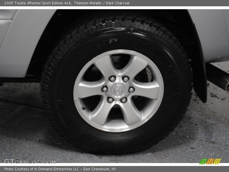 Titanium Metallic / Dark Charcoal 2005 Toyota 4Runner Sport Edition 4x4