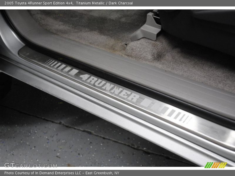 Titanium Metallic / Dark Charcoal 2005 Toyota 4Runner Sport Edition 4x4