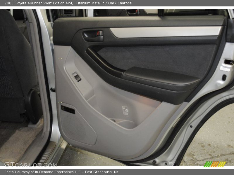 Titanium Metallic / Dark Charcoal 2005 Toyota 4Runner Sport Edition 4x4