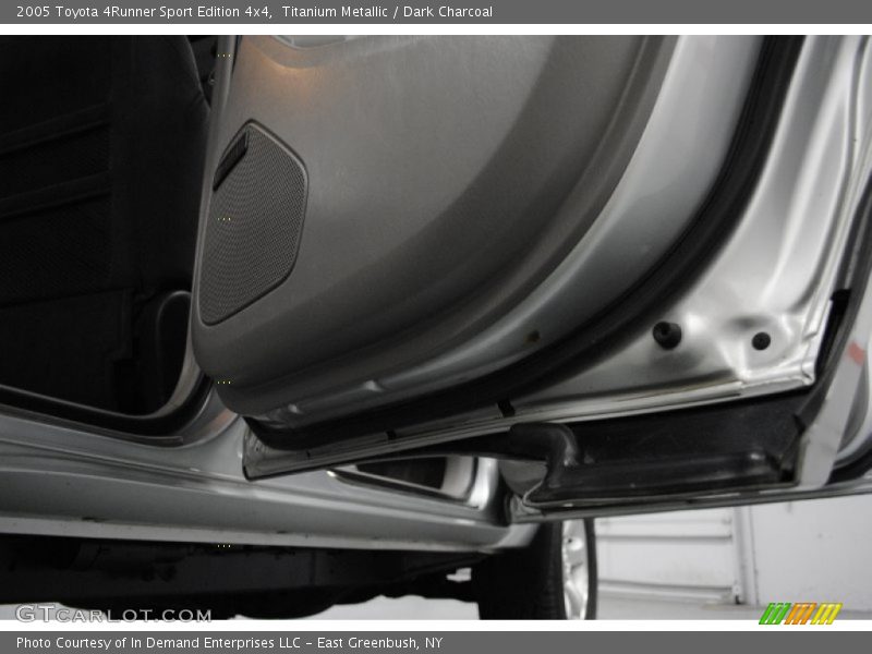 Titanium Metallic / Dark Charcoal 2005 Toyota 4Runner Sport Edition 4x4