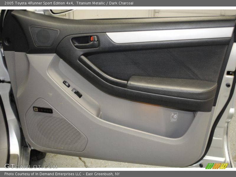 Titanium Metallic / Dark Charcoal 2005 Toyota 4Runner Sport Edition 4x4