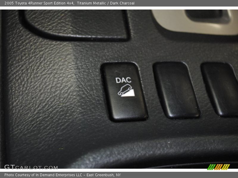 Controls of 2005 4Runner Sport Edition 4x4