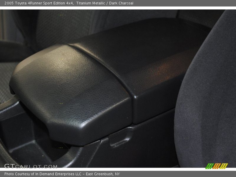 Titanium Metallic / Dark Charcoal 2005 Toyota 4Runner Sport Edition 4x4