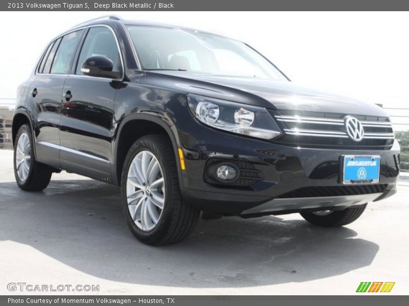 Deep Black Metallic / Black 2013 Volkswagen Tiguan S