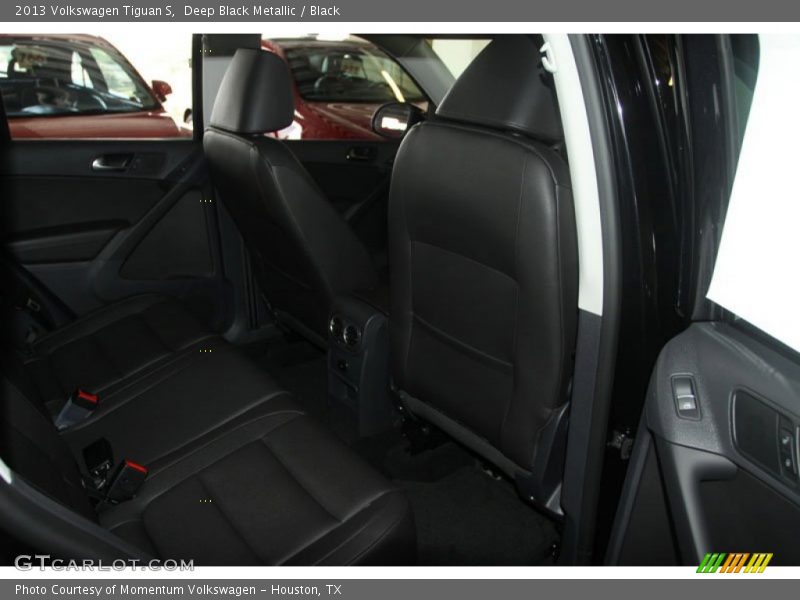 Deep Black Metallic / Black 2013 Volkswagen Tiguan S