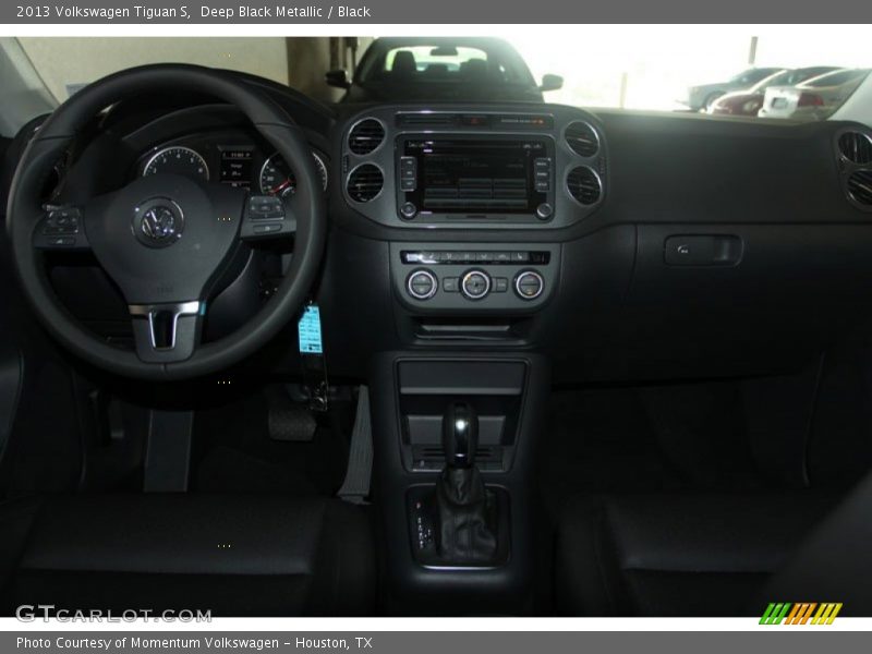 Deep Black Metallic / Black 2013 Volkswagen Tiguan S