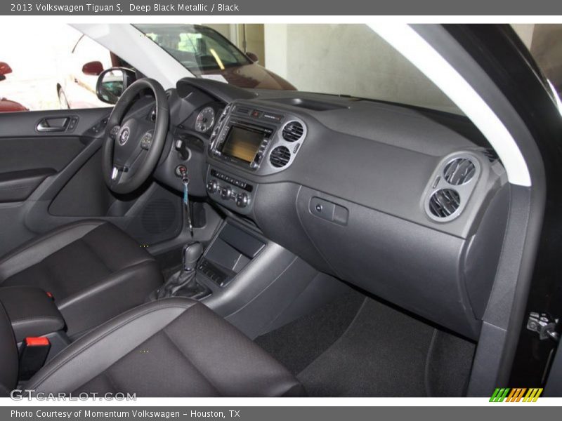 Deep Black Metallic / Black 2013 Volkswagen Tiguan S