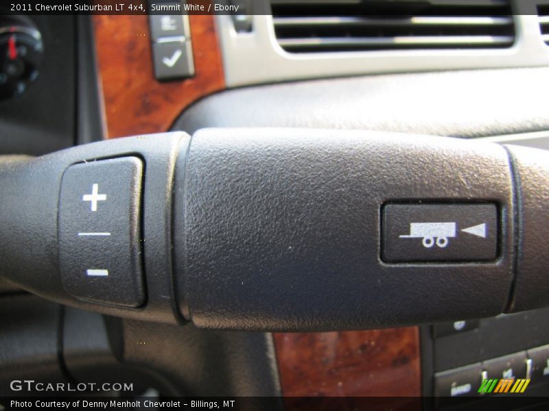 Summit White / Ebony 2011 Chevrolet Suburban LT 4x4