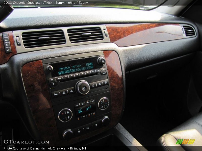 Summit White / Ebony 2011 Chevrolet Suburban LT 4x4
