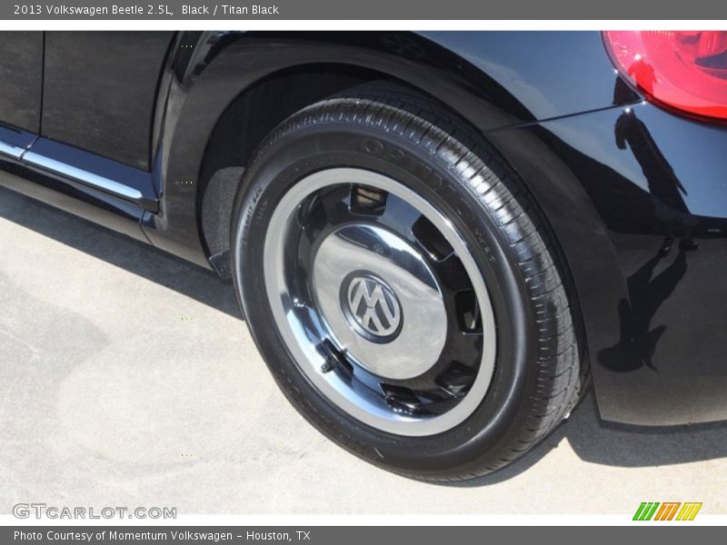 Black / Titan Black 2013 Volkswagen Beetle 2.5L