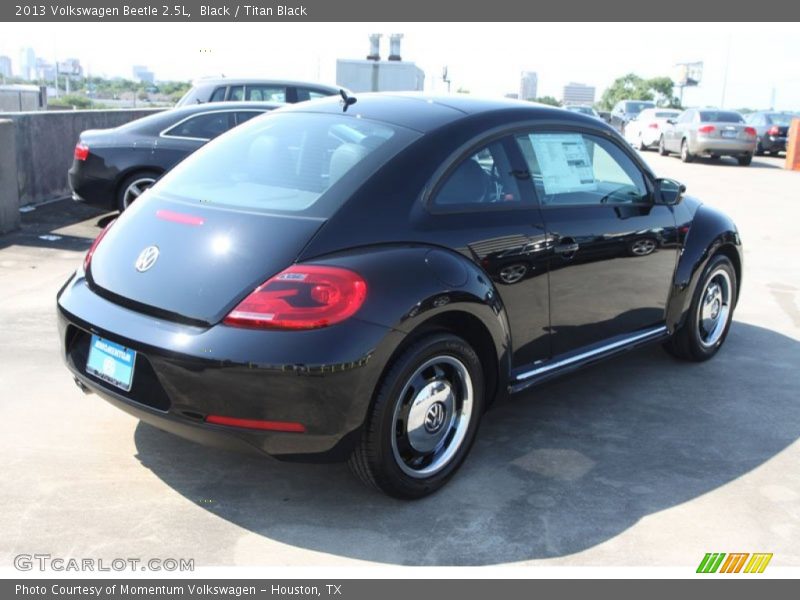 Black / Titan Black 2013 Volkswagen Beetle 2.5L