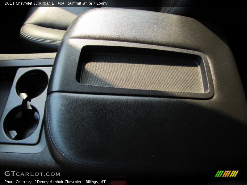 Summit White / Ebony 2011 Chevrolet Suburban LT 4x4