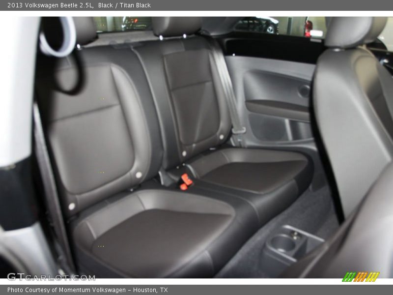 Black / Titan Black 2013 Volkswagen Beetle 2.5L