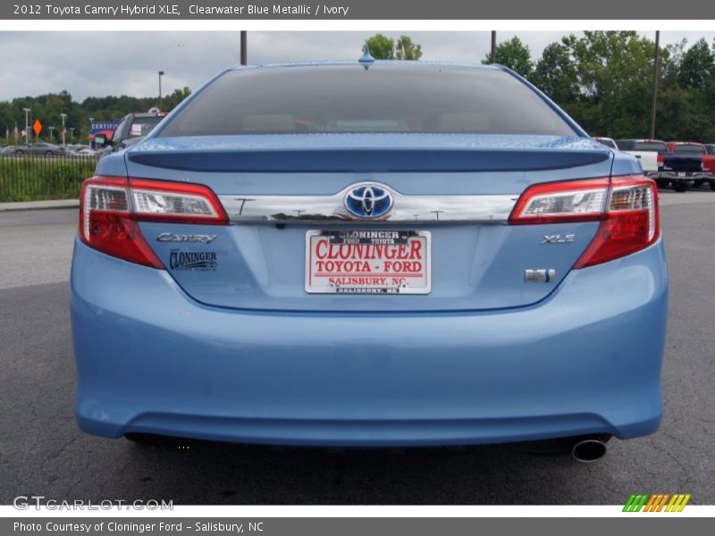 Clearwater Blue Metallic / Ivory 2012 Toyota Camry Hybrid XLE