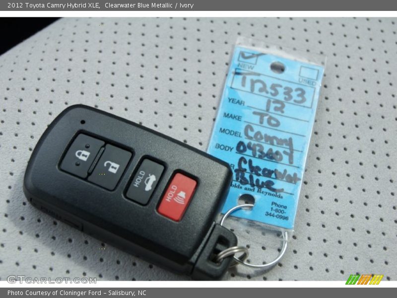 Clearwater Blue Metallic / Ivory 2012 Toyota Camry Hybrid XLE