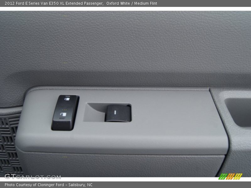 Oxford White / Medium Flint 2012 Ford E Series Van E350 XL Extended Passenger