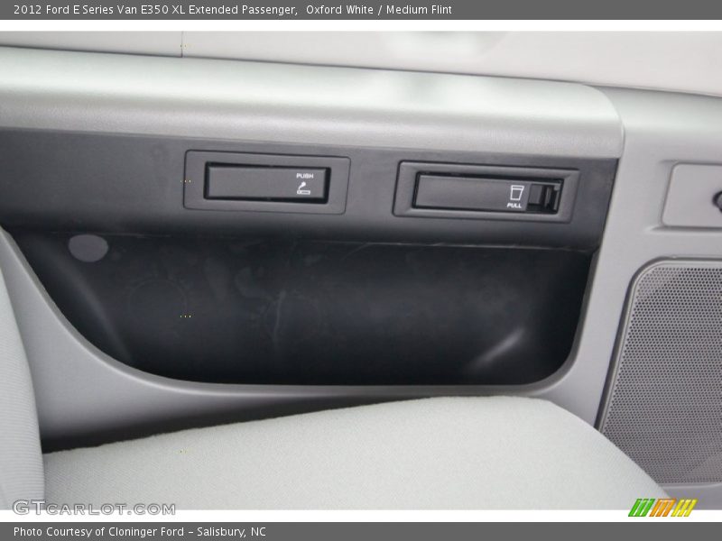 Oxford White / Medium Flint 2012 Ford E Series Van E350 XL Extended Passenger
