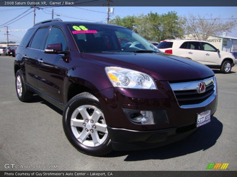 Front 3/4 View of 2008 Outlook XR