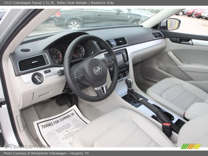 Reflex Silver Metallic / Moonrock Gray 2013 Volkswagen Passat 2.5L SE