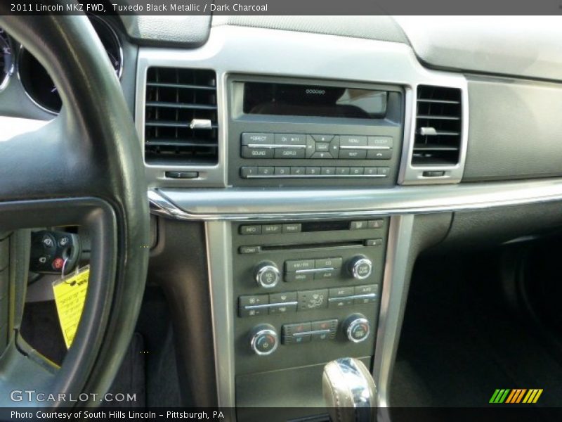 Tuxedo Black Metallic / Dark Charcoal 2011 Lincoln MKZ FWD