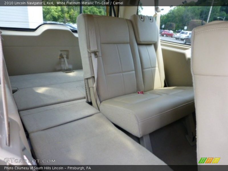  2010 Navigator L 4x4 Camel Interior