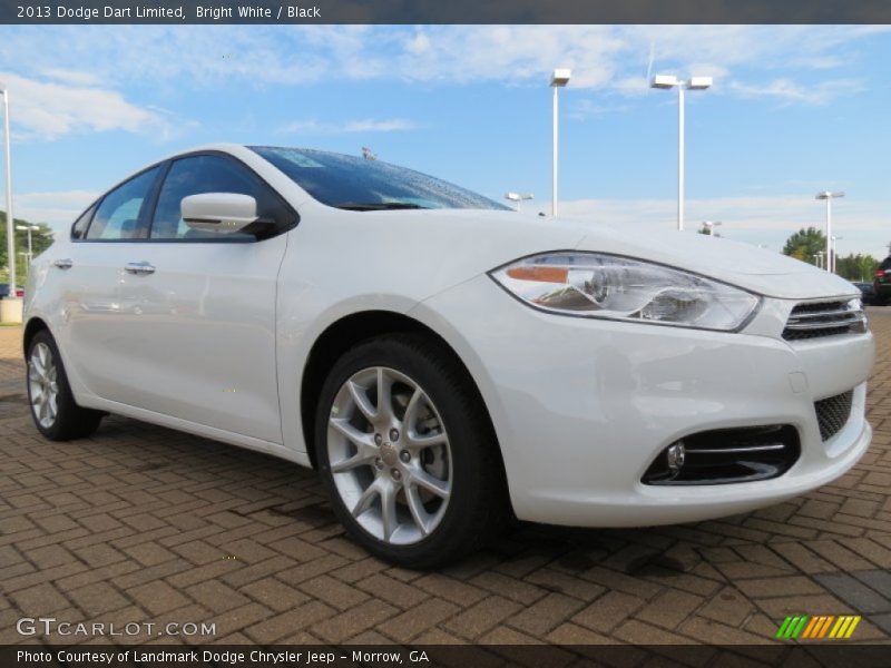 Front 3/4 View of 2013 Dart Limited