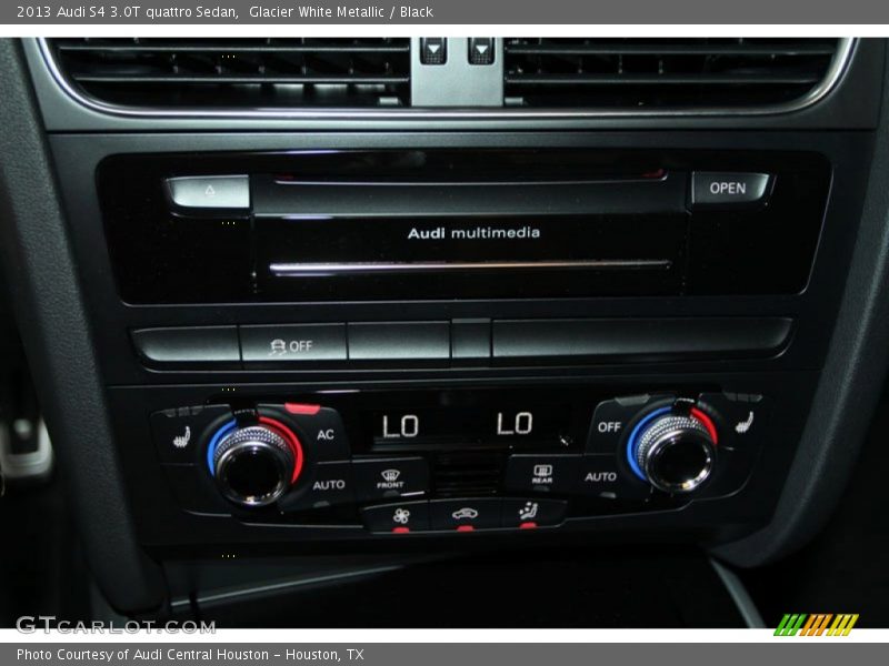 Glacier White Metallic / Black 2013 Audi S4 3.0T quattro Sedan