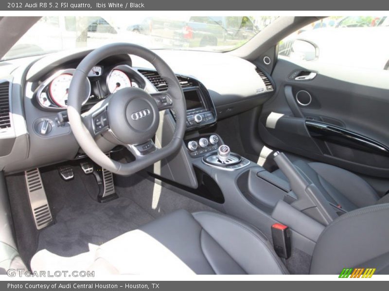 Black Interior - 2012 R8 5.2 FSI quattro 