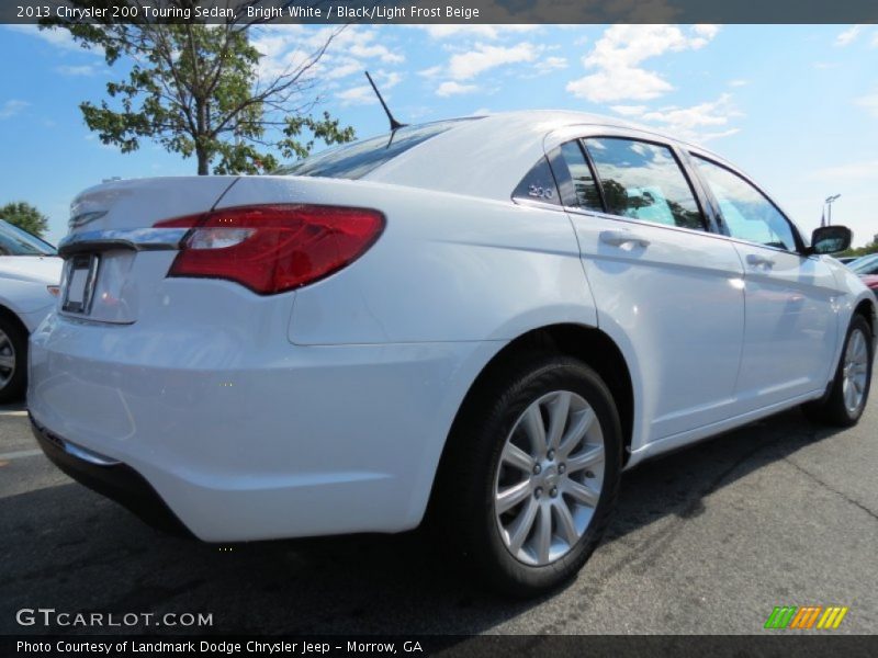 Bright White / Black/Light Frost Beige 2013 Chrysler 200 Touring Sedan
