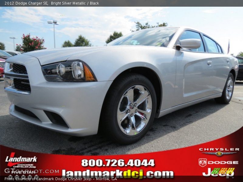 Bright Silver Metallic / Black 2012 Dodge Charger SE