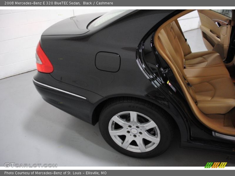 Black / Cashmere 2008 Mercedes-Benz E 320 BlueTEC Sedan