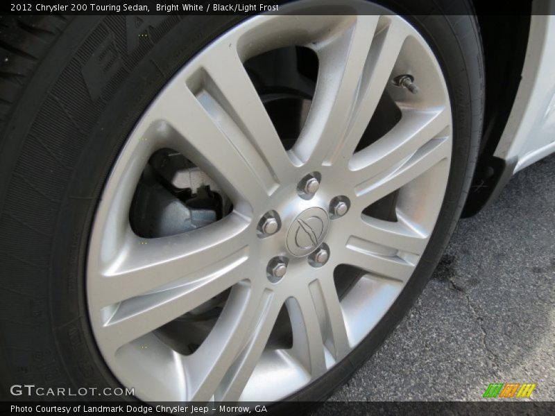 Bright White / Black/Light Frost 2012 Chrysler 200 Touring Sedan