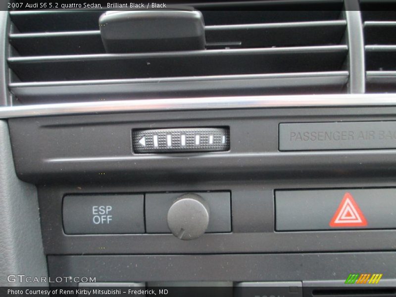 Brilliant Black / Black 2007 Audi S6 5.2 quattro Sedan