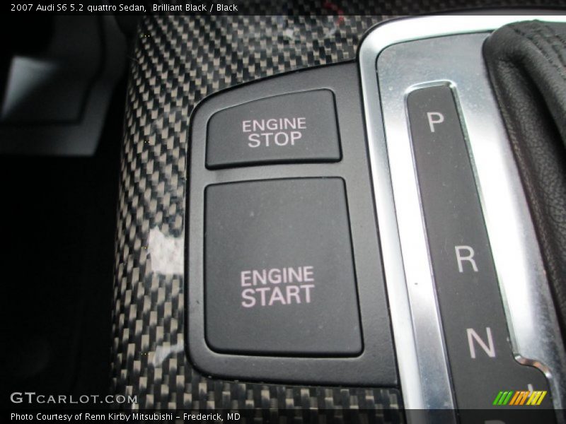 Controls of 2007 S6 5.2 quattro Sedan