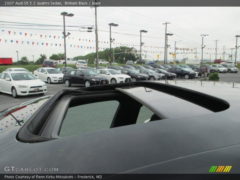 Sunroof of 2007 S6 5.2 quattro Sedan