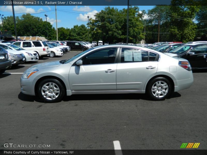 Radiant Silver / Charcoal 2010 Nissan Altima 2.5 S
