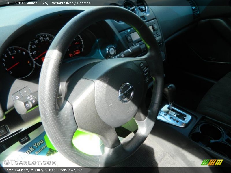 Radiant Silver / Charcoal 2010 Nissan Altima 2.5 S