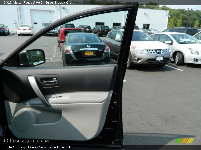 Super Black / Gray 2012 Nissan Rogue S AWD