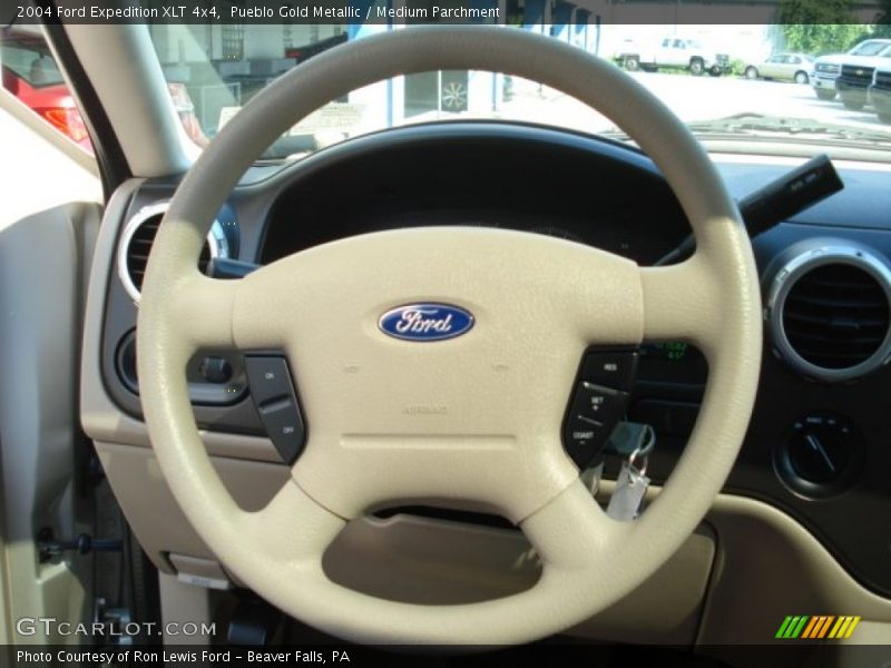 Pueblo Gold Metallic / Medium Parchment 2004 Ford Expedition XLT 4x4