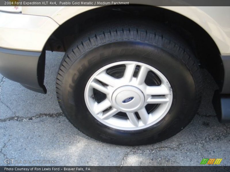 Pueblo Gold Metallic / Medium Parchment 2004 Ford Expedition XLT 4x4