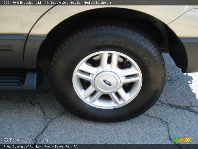 Pueblo Gold Metallic / Medium Parchment 2004 Ford Expedition XLT 4x4