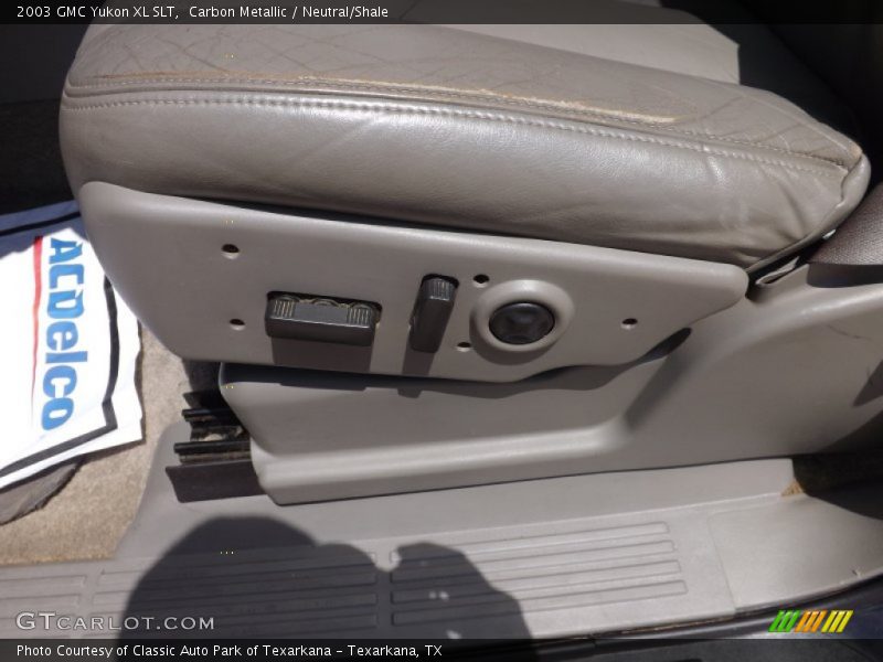 Carbon Metallic / Neutral/Shale 2003 GMC Yukon XL SLT